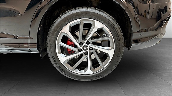 Audi Q5 6 of 18