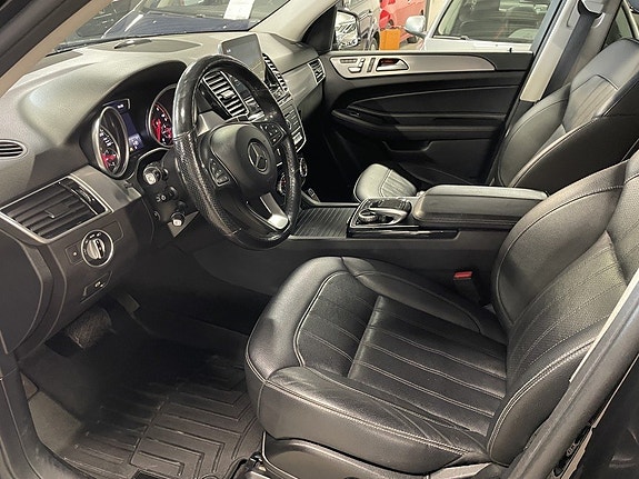 Mercedes-Benz GLE350 d 4 of 5