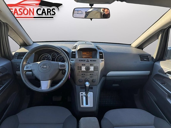 Opel Zafira 6 of 9