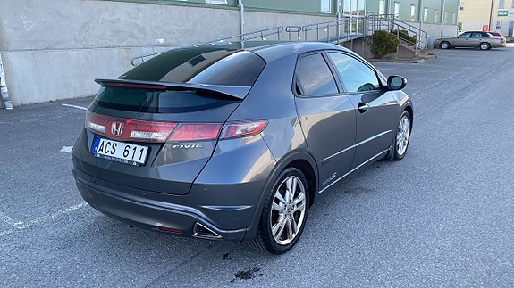 Honda Civic 3 of 5