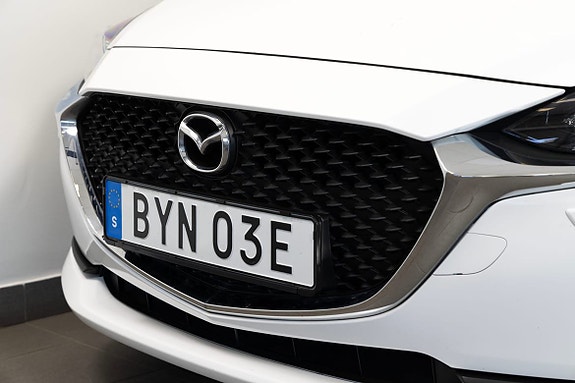 Mazda 2 3 of 10