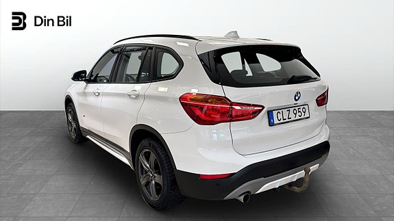BMW X1 3 of 5
