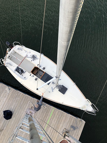 Maxi 80 Racer med båtplats – välskött, segelklar 6 of 17