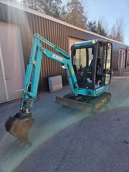 Kobelco SK18