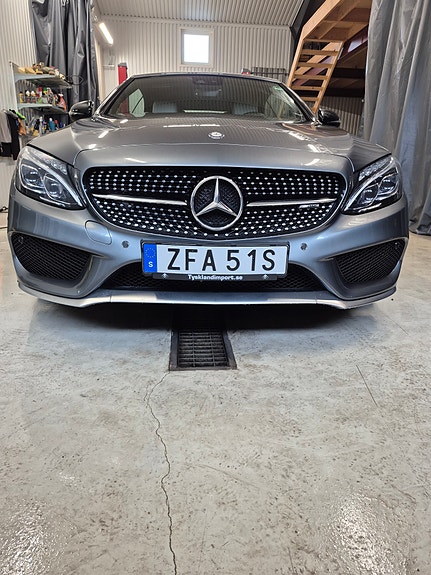 Mercedes-Benz C43 3 of 5