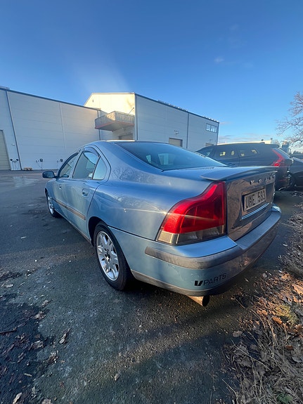 Volvo S60 5 of 5