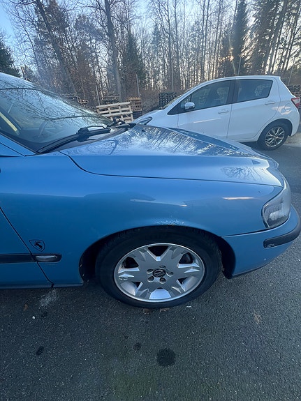 Volvo S60 7 of 8