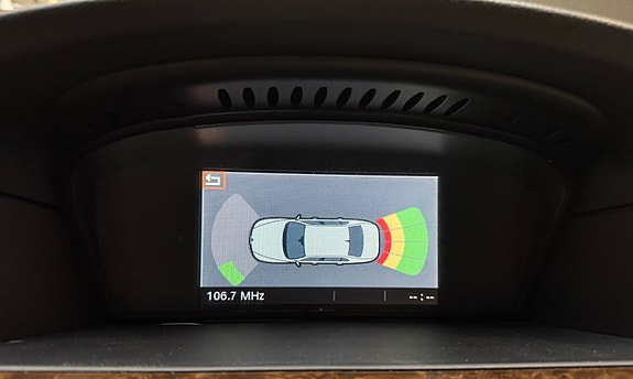 BMW 523i 12 of 17
