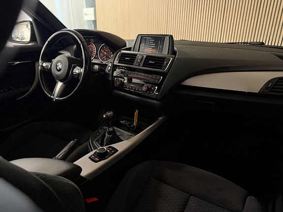 BMW 118d 14 of 20