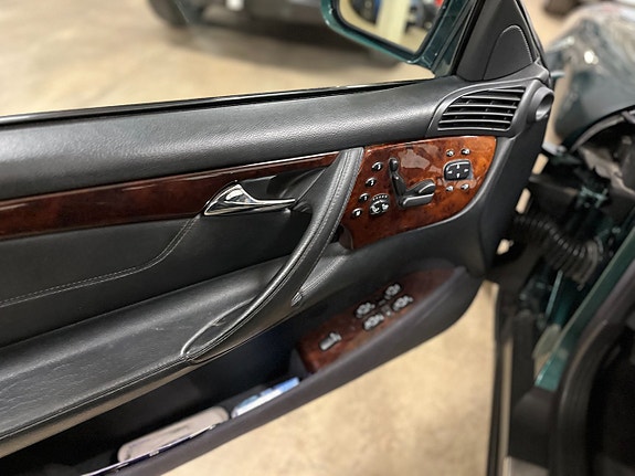 Mercedes-Benz CL500 6 of 6