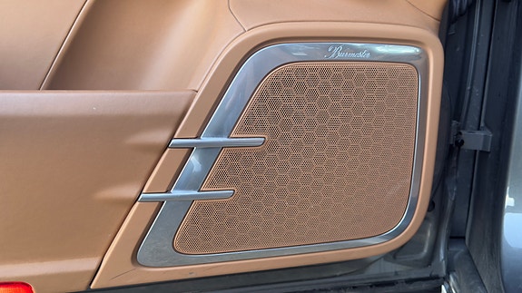 Porsche Cayenne S 11 of 14