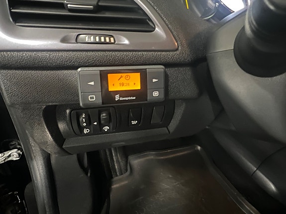 Renault Megane 11 of 15