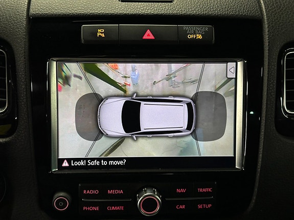 Volkswagen Touareg 21 of 28