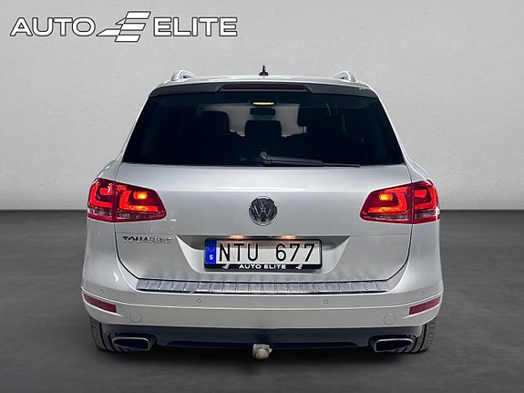 Volkswagen Touareg 4 of 5