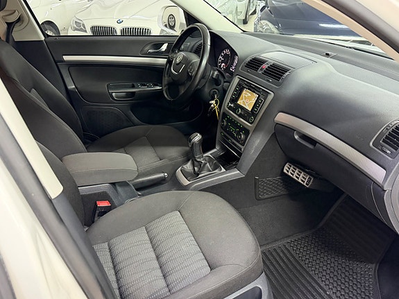 Skoda Octavia 10 of 12