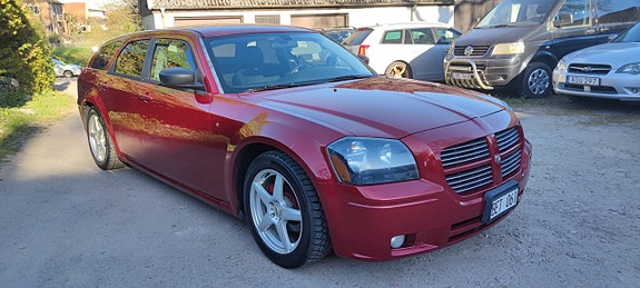 Dodge Magnum 3 of 8