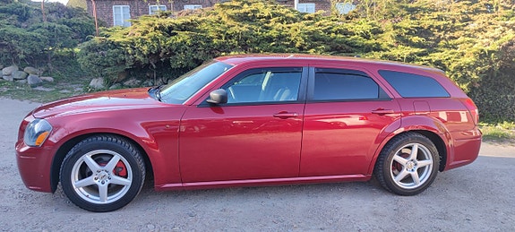 Dodge Magnum 4 of 8