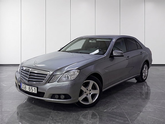 Mercedes-Benz E220 9 of 13