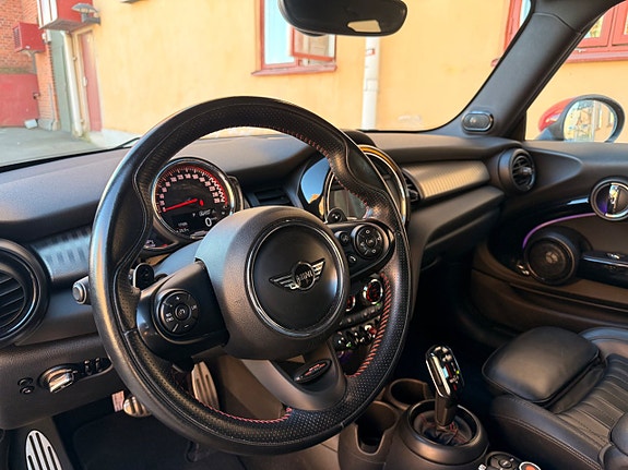 MINI John Cooper Works 13 of 19