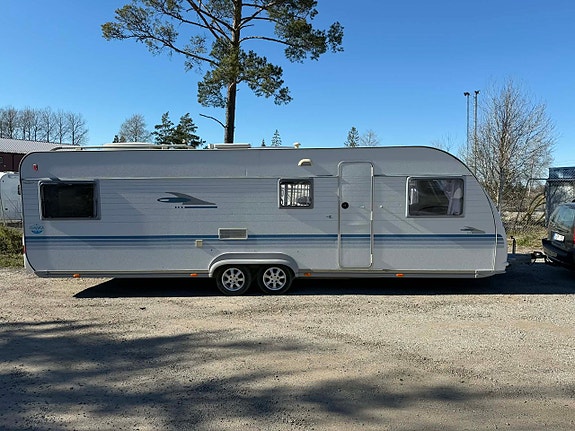 Adria 743 UP Familjevagn / Fler bäddar / Fukttestad / Nybesiktad