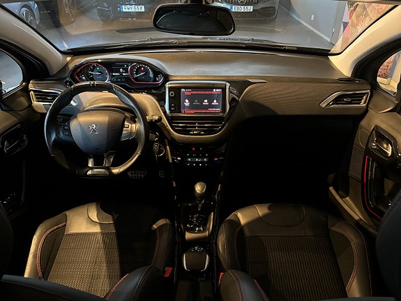Peugeot 2008 6 of 18