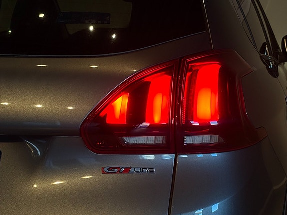 Peugeot 2008 16 of 18