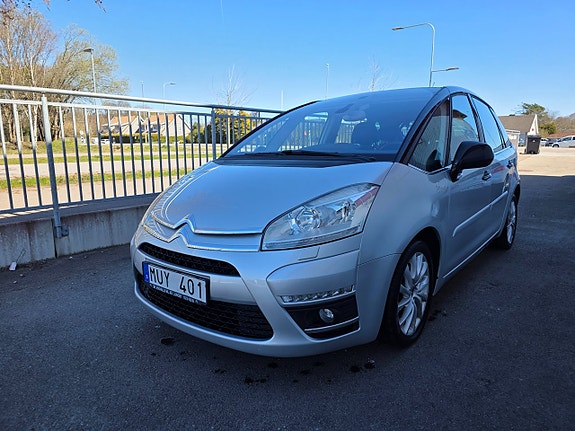 Citroen C4 Picasso 2 of 5