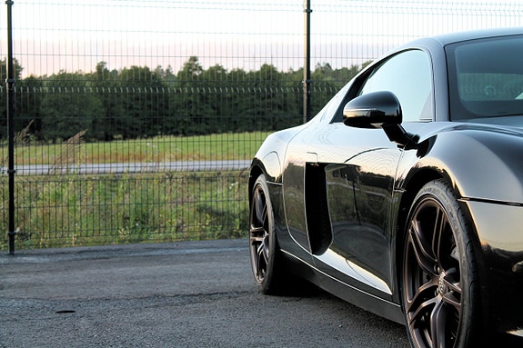 Audi R8 3 of 30
