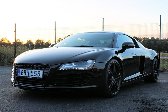 Audi R8 5 of 30