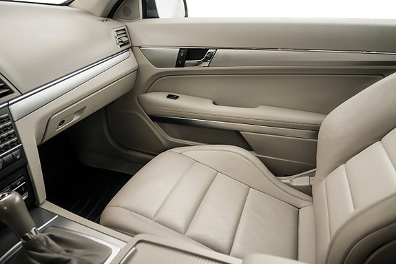 Mercedes-Benz E250 20 of 26
