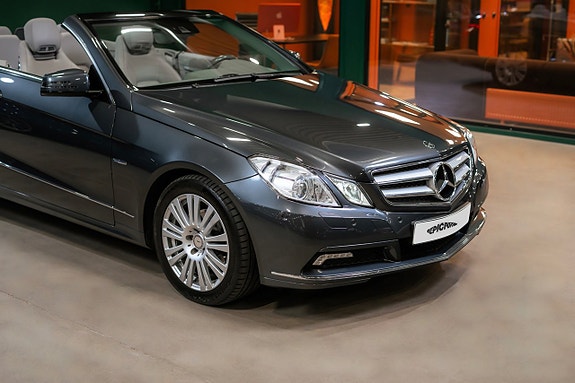 Mercedes-Benz E250 2 of 5