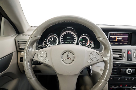 Mercedes-Benz E250 16 of 26