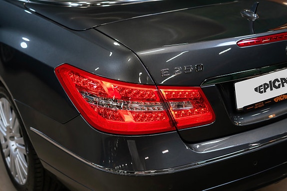 Mercedes-Benz E250 11 of 26
