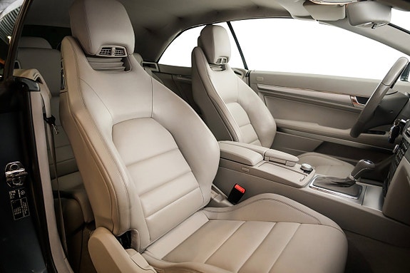 Mercedes-Benz E250 24 of 26