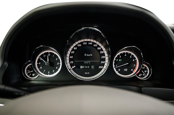 Mercedes-Benz E250 17 of 26