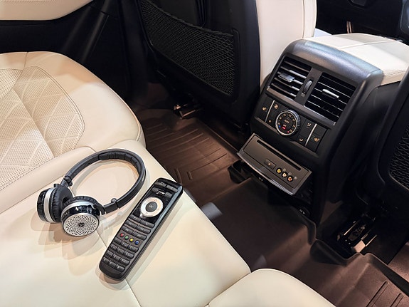 Mercedes-Benz GLE43 18 of 27