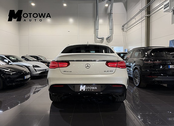 Mercedes-Benz GLE43 6 of 27