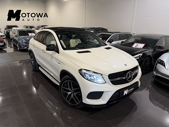 Mercedes-Benz GLE43 8 of 27