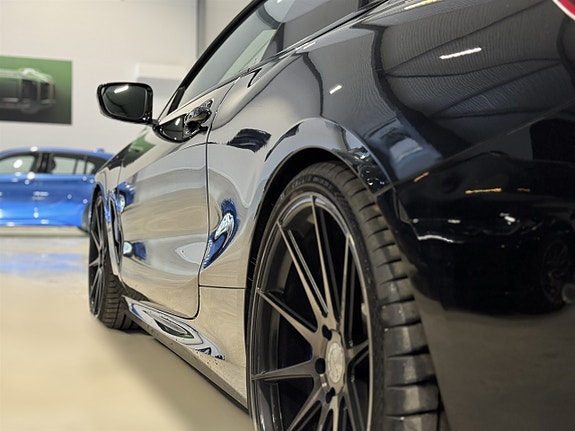 BMW M850i 3 of 5