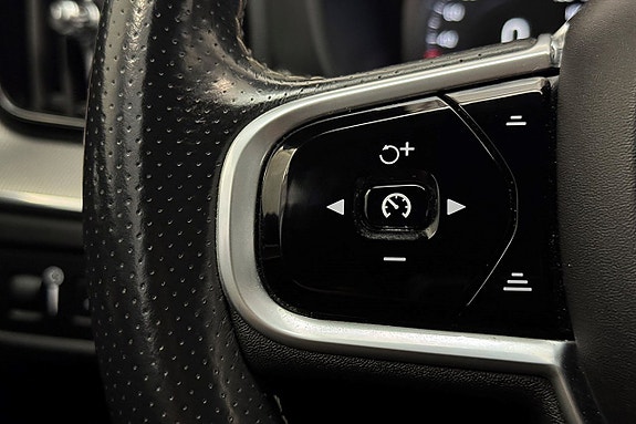 Volvo XC60 21 of 30