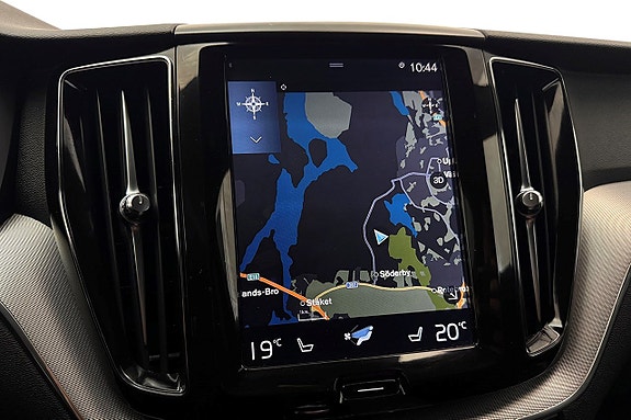 Volvo XC60 23 of 30