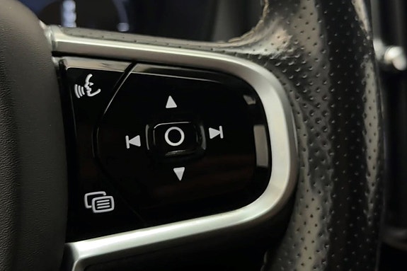Volvo XC60 22 of 30