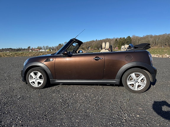 MINI Cooper 13 of 25