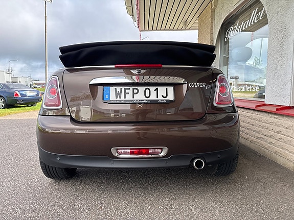 MINI Cooper 11 of 25