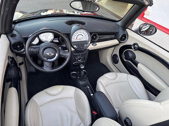 MINI Cooper 19 of 25