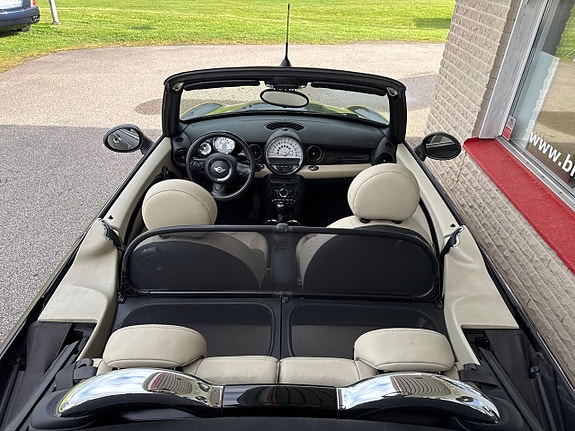 MINI Cooper 9 of 25