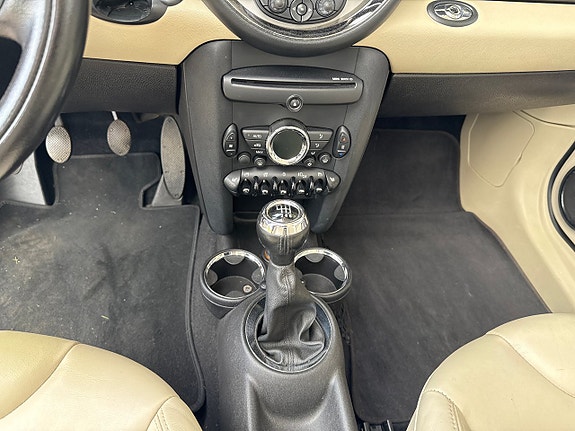 MINI Cooper 5 of 5