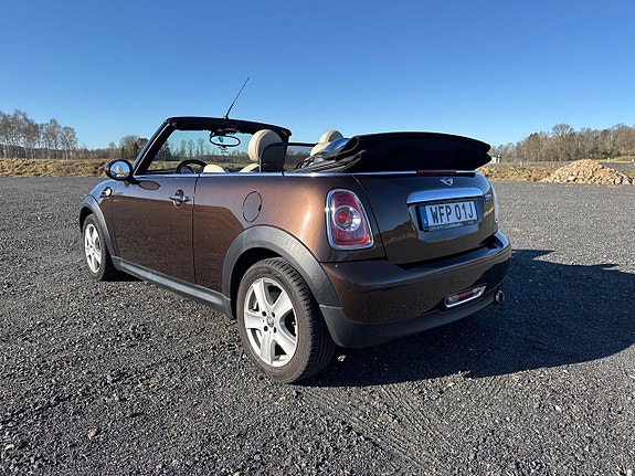MINI Cooper 14 of 25