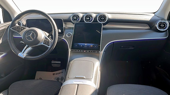 Mercedes-Benz GLC300 e 8 of 12