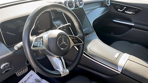 Mercedes-Benz GLC300 e 7 of 12
